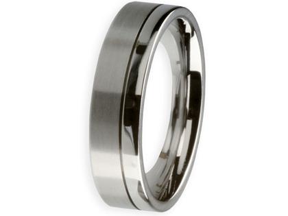 Ernstes Design Ring Nr. 707 R133.6 – Ringe Trauring aus Edelstahl.