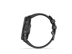 Garmin epix Pro Sapphire Titan carbongrau beschichtet 51 mm Kautschukband schwarz – Herrenuhren Uhr Multifunktion aus DLC beschichtet, Kautschuk und Titan. Das Gehäuse ist rund und schwarz. Das Kautschuk / Kunststoff / Silikon Armband ist schwarz. Das Zifferblatt ist digital und schwarz. – Ansicht 5