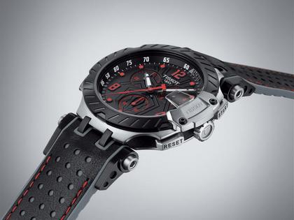 Tissot T-Race MotoGP               2020 / 2021 Chronograph Limited Edition Marc Marquez Quarz – Herrenuhren Chronograph aus Edelstahl und PVD beschichtet. Das Gehäuse ist rund und schwarz. Das Lederarmband ist schwarz. Das Zifferblatt ist ein Index in schwarz. – Ansicht 2