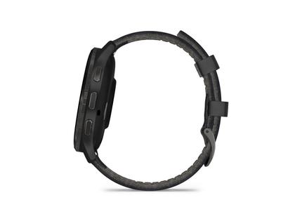 Garmin Venu 3 faserverstärktes Polymer Schiefergrau 45mm schwarzes Lederband – Herrenuhren Uhr Multifunktion aus Edelstahl, Kautschuk, Kunststoff und PVD beschichtet. Das Gehäuse ist rund und anthrazit. Das Lederarmband ist schwarz. Das Zifferblatt ist digital und schwarz. – Ansicht 3