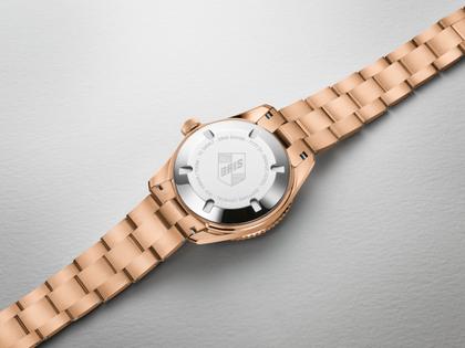 Oris Divers Sixty-Five Cotton Candy Automatik Bronze 38mm schwarzes Zifferblatt Metallband – Herrenuhren Uhr mit Datum aus Bronze. Das Gehäuse ist rund und roségold. Das Bronzearmband ist roségold. Das Zifferblatt ist ein Index in schwarz. – Ansicht 2