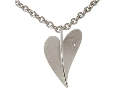Ernstes Design Set 02 Edelstahl Herzanhänger Größe 3 groß Brillant – Anhänger Anhänger mit Besatz aus Edelstahl.