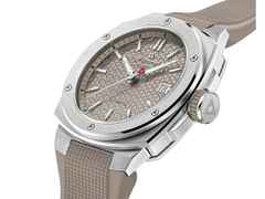 Alpina Alpiner Extreme Automatik Edelstahl 39mm beiges Zifferblatt beiges Kautschukband – Herrenuhren Uhr mit Datum aus Edelstahl und Kautschuk. Das Gehäuse ist rund und silber. Das Kautschuk / Kunststoff / Silikon Armband ist beige. Das Zifferblatt ist ein Index in beige. – Ansicht 3