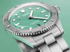 Oris Divers Sixty-Five Cotton Candy Automatik Edelstahl 38mm grünes Zifferblatt Metallband – Damenuhren Uhr mit Datum aus Edelstahl. Das Gehäuse ist rund und silber. Das Edelstahlarmband ist silber. Das Zifferblatt ist ein Index in grün. – Ansicht 3