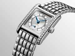Longines DolceVita   Mini Quarz Edelstahl 22x29mm silbernes Zifferblatt mit Brillanten Metallband – Damenuhren Uhr ohne Datum aus Edelstahl. Das Gehäuse ist rechteckig und silber. Das Edelstahlarmband ist silber. Das Zifferblatt ist römisch und silber. – Ansicht 3