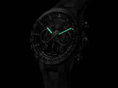 TAG Heuer Carrera Chronograph Extreme Sport Automatik Titan Schwarz-DLC 44mm skelettiertes Zifferblatt schwarzes Kautschukband – Herrenuhren Chronograph aus DLC beschichtet und Titan. Das Gehäuse ist rund und schwarz. Das Kautschuk / Kunststoff / Silikon Armband ist schwarz. Das Zifferblatt ist ein Index in schwarz. – Ansicht 3