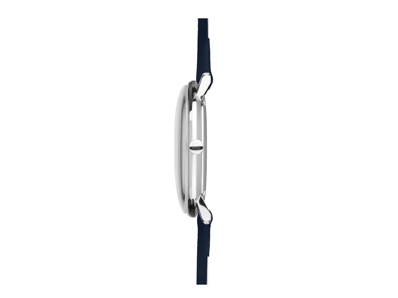 Junghans Max Bill Damen Quarz Edelstahl 32,7mm gelbes Zifferblatt blaues Lederband – Damenuhren Uhr mit Datum aus Edelstahl. Das Gehäuse ist rund und silber. Das Lederarmband ist blau. Das Zifferblatt ist ein Index in gelb. – Ansicht 3
