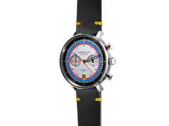 Sternglas Hamburg Chrono Quarz Edelstahl 42mm mehrfarbiges Zifferblatt schwarzes Lederband – Herrenuhren Chronograph aus Edelstahl, Leder und PVD beschichtet. Das Gehäuse ist rund und silber. Das Lederarmband ist schwarz. Das Zifferblatt ist arabisch Index und mehrfarbig. – Ansicht 2