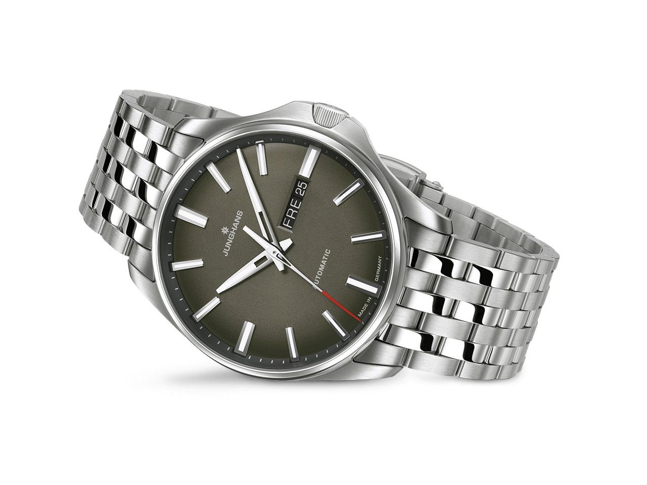 Junghans Meister S Automatic Edelstahl 40mm olivgrünes Zifferblatt Metallband – Herrenuhren Uhr mit Datum aus Edelstahl. Das Gehäuse ist rund und silber. Das Edelstahlarmband ist silber. Das Zifferblatt ist ein Index in grün. – Ansicht 2