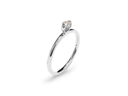 Ringe Ring mit Besatz in grau und aus 950 Platin.