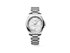 Longines Conquest Quarz Edelstahl 34mm weißes Perlmutt-Zifferblatt mit Diamanten Metallband – Damenuhren Uhr mit Datum aus Edelstahl. Das Gehäuse ist rund und silber. Das Edelstahlarmband ist silber. Das Zifferblatt ist ein Index in weiß.