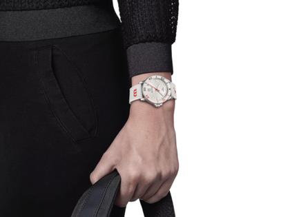 Tissot Seastar Wilson WNBA Quarz Edelstahl 40mm weißes Zifferblatt weißes Lederband – Herrenuhren Uhr mit Datum aus Edelstahl. Das Gehäuse ist rund und silber. Das Lederarmband ist weiß. Das Zifferblatt ist ein Index in weiß. – Ansicht 6