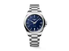 Longines Conquest Quarz Edelstahl 38mm blaues Zifferblatt Metallband – Herrenuhren Uhr mit Datum aus Edelstahl. Das Gehäuse ist rund und silber. Das Edelstahlarmband ist silber. Das Zifferblatt ist ein Index in blau.