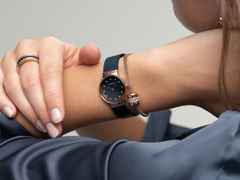 Bering Arctic Symphony Anhänger Edelstahl rosegold Lykke 3 – Anhänger Anhänger mit Besatz aus Edelstahl, PVD beschichtet und und . – Ansicht 2