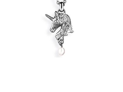 Drachenfels Design Sternenglanz und Schattentanz Anhänger Einhorn Bright  klein Süßwasserperle Silber Vintage – Anhänger Anhänger mit Besatz aus 925 Silber.