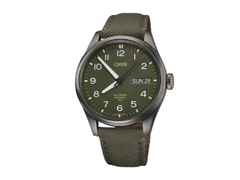 Oris Big Crown ProPilot Day Date TLP Limited Edition Automatik Edelstahl 44mm grünes Zifferblatt grünes Textilband – Herrenuhren Uhr mit Datum aus Edelstahl und PVD beschichtet. Das Gehäuse ist rund und anthrazit. Das Textilarmband ist grün. Das Zifferblatt ist arabisch und grün.