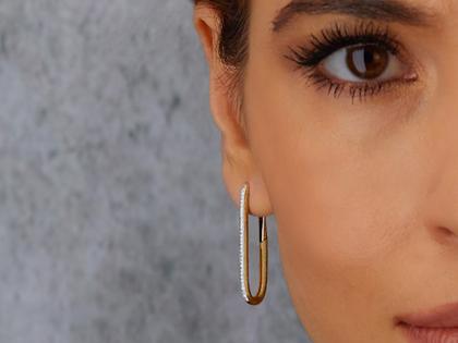 Nanis Libera  Creolen Gelbgold mit Brillanten groß – Ohrschmuck Creolen aus 750 Gelbgold. – Ansicht 3