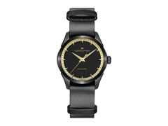 Hamilton Jazzmaster Auto Edelstahl PVD-Schwarz 36mm schwarzes Zifferblatt schwarzes Lederband – Herrenuhren Uhr ohne Datum aus Edelstahl, Leder und PVD beschichtet. Das Gehäuse ist rund und schwarz. Das Lederarmband ist schwarz. Das Zifferblatt ist ein Index in schwarz.