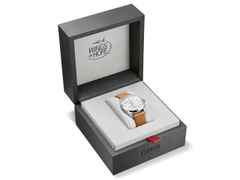 Oris Big Crown Wings of Hope Limited Edition Automatik Edelstahl 40mm weißes Zifferblatt braunes Lederband – Herrenuhren Uhr ohne Datum aus Edelstahl und Leder. Das Gehäuse ist rund und silber. Das Lederarmband ist braun. Das Zifferblatt ist arabisch und weiß. – Ansicht 4