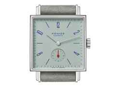 Nomos Glashütte Tetra Petit Four Matcha Handaufzug Edelstahl 29mm grünes Zifferblatt graues Lederband Stahlboden – Damenuhren Uhr ohne Datum aus Edelstahl. Das Gehäuse ist quadratisch und silber. Das Lederarmband ist grau. Das Zifferblatt ist arabisch Index und grün. – Ansicht 5