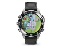 Garmin MARQ Aviator Gen 3 Titan 47mm digitales Display schwarzes Lederband – Herrenuhren Uhr Multifunktion aus Keramik, Leder und Titan. Das Gehäuse ist rund und grau. Das Lederarmband ist schwarz. Der Zifferblatt ist digital.