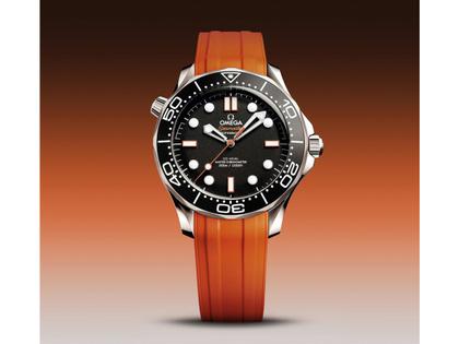 Omega Seamaster Diver 300M Automatik Edelstahl 42mm schwarzes Zifferblatt orangefarbenes Kautschukband – Herrenuhren Uhr ohne Datum aus Aluminium, Edelstahl und Kautschuk. Das Gehäuse ist rund und silber. Das Kautschuk / Kunststoff / Silikon Armband ist orange. Das Zifferblatt ist ein Index in schwarz. – Ansicht 6