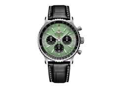 Breitling Navitimer B01 Chronograph 43 Edelstahl mintgrünes Zifferblatt schwarzes Lederband – Herrenuhren Chronograph aus Edelstahl. Das Gehäuse ist rund und silber. Das Lederarmband Kroko / Alligator ist schwarz. Das Zifferblatt ist ein Index in grün.