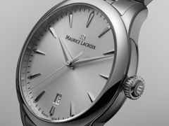 Maurice Lacroix 1975 Quarz Edelstahl 39mm silberfarbenes Zifferblatt Metallband – Herrenuhren Uhr mit Datum aus Edelstahl. Das Gehäuse ist rund und silber. Das Edelstahlarmband ist silber. Das Zifferblatt ist ein Index in silber. – Ansicht 2
