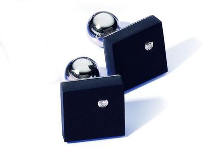 André Ribeiro Manschettenknöpfe – Herrenschmuck Manschettenknöpfe aus 750 Weißgold.