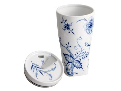 Meissen Coffee to Go Becher "Zwiebelmuster Style" aus Meissner Porzellan – Porzellanwaren Tafelporzellan in weiß und aus Kunststoff und Porzellan. – Ansicht 3