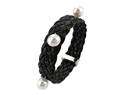 Schoeffel Armband aus geflochtenem braunen Leder mit Süßwasserperlen – Armschmuck Armband aus 750 Weißgold, 925 Silber, Leder und und .