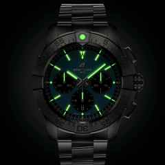 Breitling Avenger B01 Chronograph 44 Automatik Edelstahl blaues Zifferblatt Metallband – Herrenuhren Chronograph aus Edelstahl. Das Gehäuse ist rund und silber. Das Edelstahlarmband ist silber. Das Zifferblatt ist ein Index in blau. – Ansicht 6