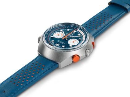Hamilton American Classic Chrono Matic 50 Limited Edition Automatik Edelstahl 51,5 x 48,5mm blaues Zifferblatt blaues Lederband – Herrenuhren Chronograph aus Edelstahl und Leder. Das Gehäuse ist oval und silber. Das Lederarmband ist blau. Das Zifferblatt ist ein Index in blau. – Ansicht 5