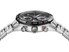 TAG Heuer Carrera Chronograph Automatik Edelstahl 44mm schwarzes Zifferblatt Metallband – Herrenuhren Chronograph aus Edelstahl und Keramik. Das Gehäuse ist rund und silber. Das Edelstahlarmband ist silber. Das Zifferblatt ist arabisch und schwarz. – Ansicht 2