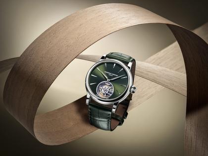 Frederique Constant Classic Tourbillon Manufacture Limited Edition Automatik Edelstahl 39mm grünes Zifferblatt grünes Lederband – Herrenuhren Uhr ohne Datum aus Edelstahl. Das Gehäuse ist rund und silber. Das Lederarmband Kroko / Alligator ist grün. Das Zifferblatt ist ein Index in grün. – Ansicht 3