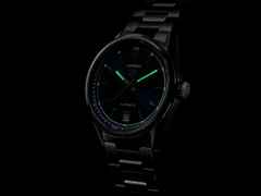TAG Heuer Carrera Date Automatik Edelstahl 36mm blaues Zifferblatt Metallband – Damenuhren Uhr mit Datum aus Edelstahl. Das Gehäuse ist rund und silber. Das Edelstahlarmband ist silber. Das Zifferblatt ist ein Index in blau. – Ansicht 6