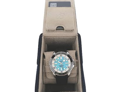 Breitling Superocean Automatic 44 Edelstahl blaues Zifferblatt schwarzes Kautschukband A17376211L2S1 Full Set Occasion – Herrenuhren Uhr ohne Datum aus Edelstahl und Keramik. Das Gehäuse ist rund und silber. Das Kautschuk / Kunststoff / Silikon Armband ist schwarz. Das Zifferblatt ist ein Index in blau. – Ansicht 3