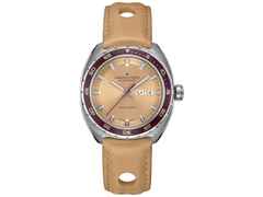 Hamilton American Classic Pan Europ Day Date Automatik Edelstahl 42 mm beiges Zifferblatt beiges Lederband – Herrenuhren Uhr mit Datum aus Edelstahl und Leder. Das Gehäuse ist rund und silber. Das Lederarmband ist beige. Das Zifferblatt ist ein Index in beige.