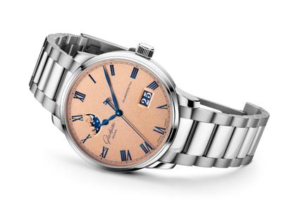 Glashütte Original Senator Excellence Panoramadatum Mondphase Automatik Edelstahl 40mm Frostkupfer Zifferblatt Metallband – Herrenuhren Uhr mit Datum aus Edelstahl. Das Gehäuse ist rund und silber. Das Edelstahlarmband ist silber. Das Zifferblatt ist römisch und roségold. – Ansicht 2