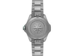 TAG Heuer Aquaracer Professional 200 Solargraph Quarz Titan 40mm schwarzes Zifferblatt Metallband – Herrenuhren Uhr mit Datum aus Titan. Das Gehäuse ist rund und grau. Das Titanarmband ist grau. Das Zifferblatt ist ein Index in schwarz. – Ansicht 5