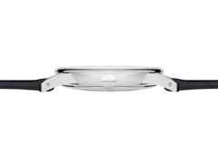 Nomos Glashütte Orion neomatik 41 Datum New Black Automatik Edelstahl schwarzes Zifferblatt schwarzes Lederband Glasboden – Herrenuhren Uhr mit Datum aus Edelstahl, Leder und rhodiniert. Das Gehäuse ist rund und silber. Das Lederarmband ist schwarz. Das Zifferblatt ist ein Index in schwarz. – Ansicht 3