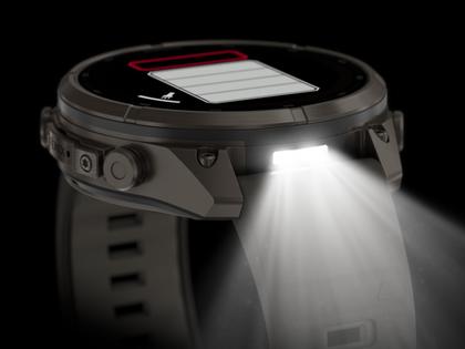 Garmin Fenix 9 Pro inReach Solar Titan 47mm digitales Display graues Silikonband – Herrenuhren Uhr Multifunktion aus Kautschuk und Titan. Das Gehäuse ist rund und grau. Das Kautschuk / Kunststoff / Silikon Armband ist grau. Das Zifferblatt ist digital und schwarz. – Ansicht 6