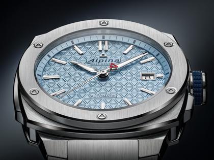Alpina Alpiner Extreme Automatik Edelstahl 39mm blaues Zifferblatt Metallband – Herrenuhren Uhr mit Datum aus Edelstahl. Das Gehäuse ist rund und silber. Das Edelstahlarmband ist silber. Das Zifferblatt ist ein Index in blau. – Ansicht 5