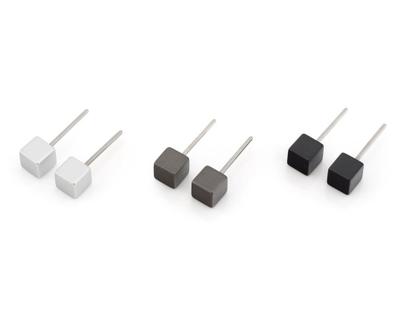 Step by Step Ohrstecker Aluminium schwarz Würfel – Ohrschmuck Ohrstecker aus Aluminium, Edelstahl und und .