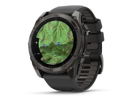 Garmin fenix 8 51mm AMOLED faserverstärktes Polymer Titan carbongrau beschichtet schwarzes Silikonband – Herrenuhren Uhr Multifunktion aus DLC beschichtet, Kautschuk und Titan. Das Gehäuse ist rund und schwarz. Das Kautschuk / Kunststoff / Silikon Armband ist schwarz. Das Zifferblatt ist digital und schwarz. – Ansicht 2