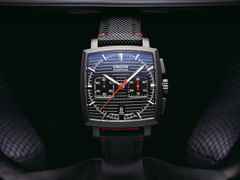 Union Glashütte Averin Chronograph Automatik Edelstahl Schwarz-DLC 41mm schwarzes Zifferblatt schwarzes Textilband – Herrenuhren Chronograph aus DLC beschichtet und Edelstahl. Das Gehäuse ist quadratisch und schwarz. Das Lederarmband ist schwarz. Das Zifferblatt ist ein Index in schwarz. – Ansicht 4