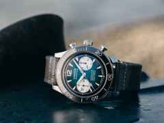 Union Glashütte Noramis Chronograph Sport Automatik Edelstahl 43mm grünes Zifferblatt graues Textilband – Herrenuhren Chronograph aus Edelstahl und Keramik. Das Gehäuse ist rund und silber. Das Textilarmband ist grau. Das Zifferblatt ist arabisch Index und türkis. – Ansicht 4