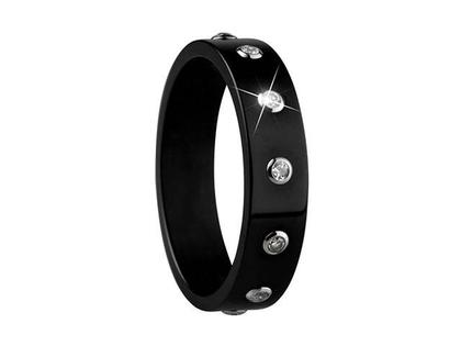 Ringe Ring mit Besatz aus Keramik.