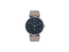 Nomos Glashütte Tangente 35 Nachtblau Handaufzug Edelstahl 35mm blaues Zifferblatt beiges Lederband Stahlboden – Damenuhren Uhr ohne Datum aus Edelstahl und Leder. Das Gehäuse ist rund und silber. Das Lederarmband ist beige. Das Zifferblatt ist arabisch Index und blau.