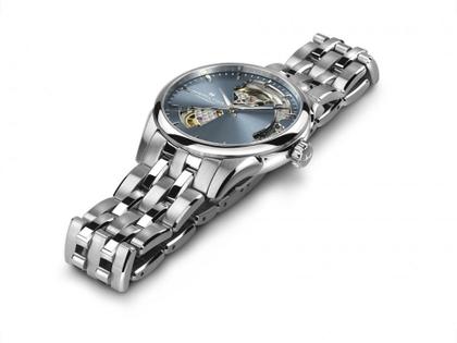 Hamilton Jazzmaster Open Heart Lady Automatik Edelstahl 36mm hellblaues Zifferblatt Metallband – Damenuhren Uhr ohne Datum aus Edelstahl. Das Gehäuse ist rund und silber. Das Edelstahlarmband ist silber. Das Zifferblatt ist ein Index in blau. – Ansicht 3